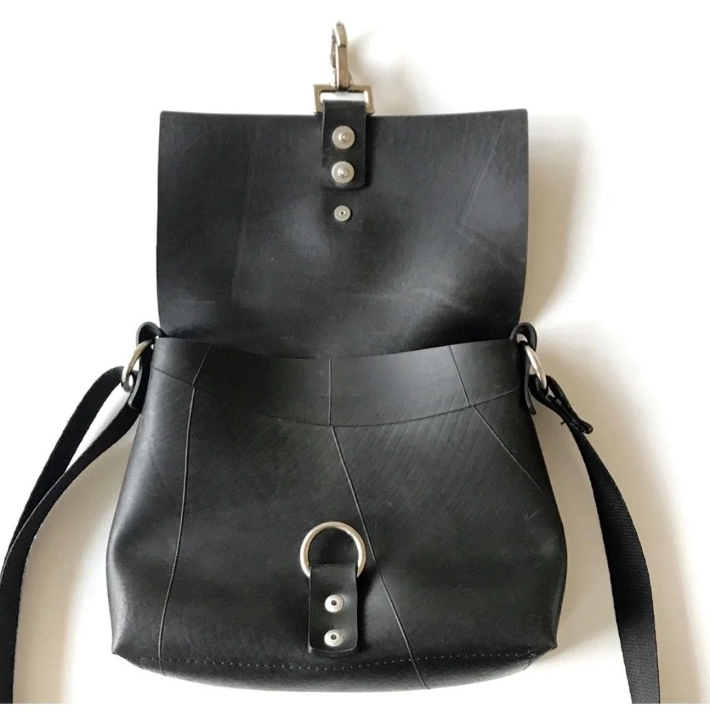 English Retreads Bag from reclaimed truck inner tubes Black Sustainable‎ Goth